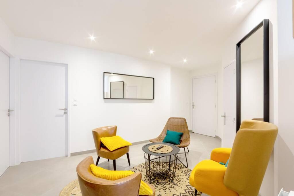 La Chambre Liberte 2, Sdb Privative Et Tv, Cuisine Salon Partages, Confort Et Hypercentre Brest Exterior photo